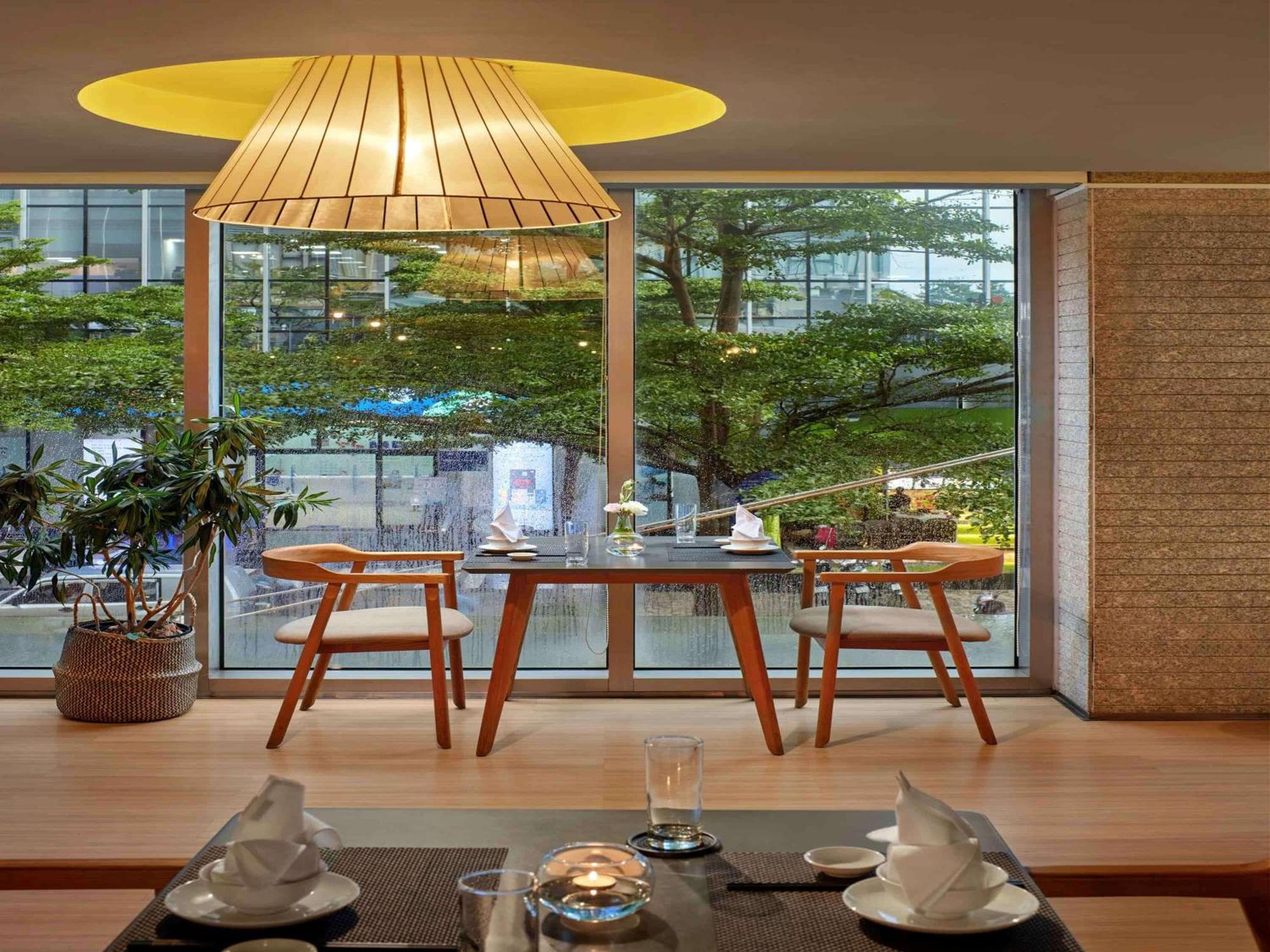 Novotel Living Saigon South Хошимин Экстерьер фото