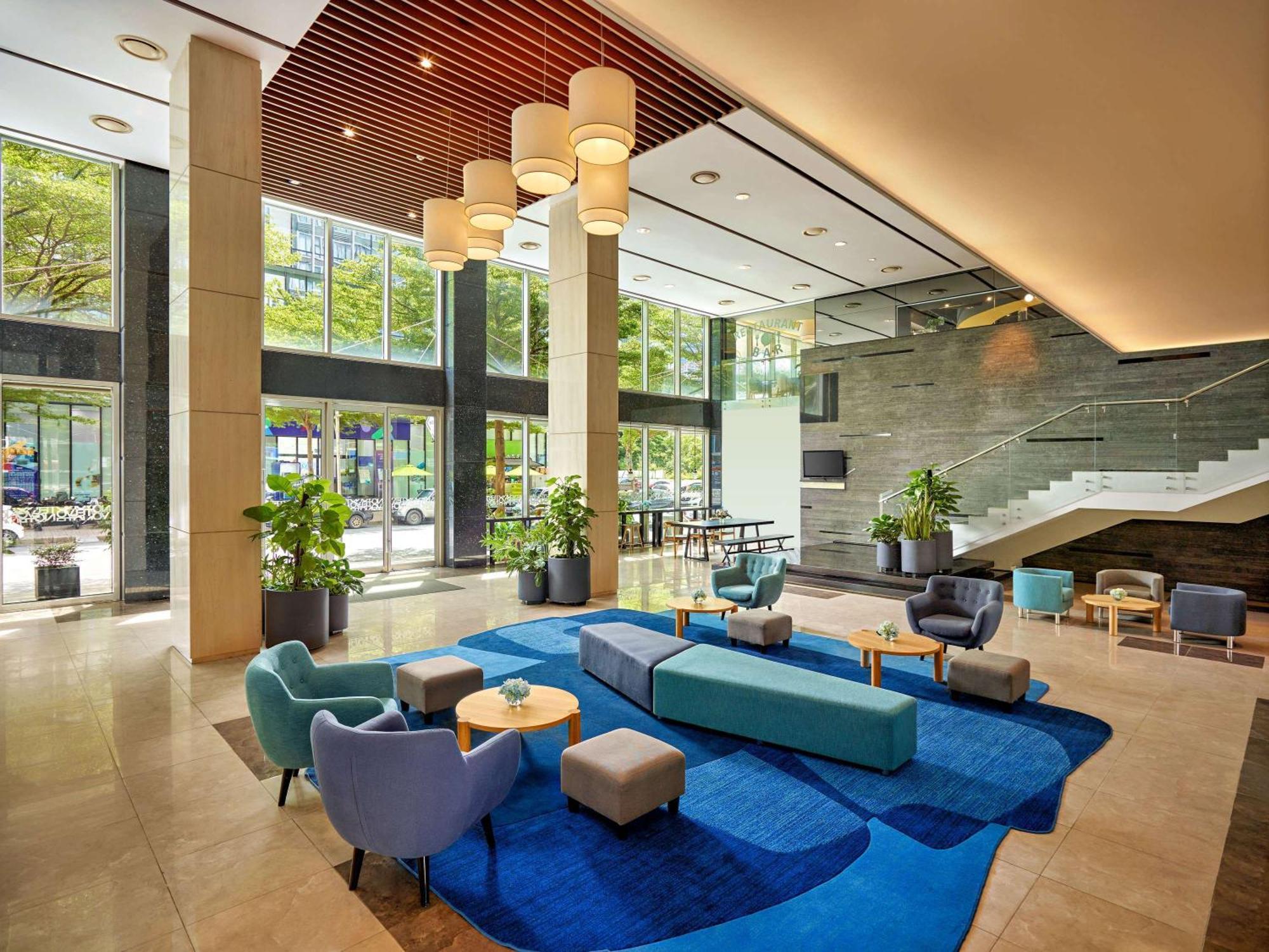 Novotel Living Saigon South Хошимин Экстерьер фото