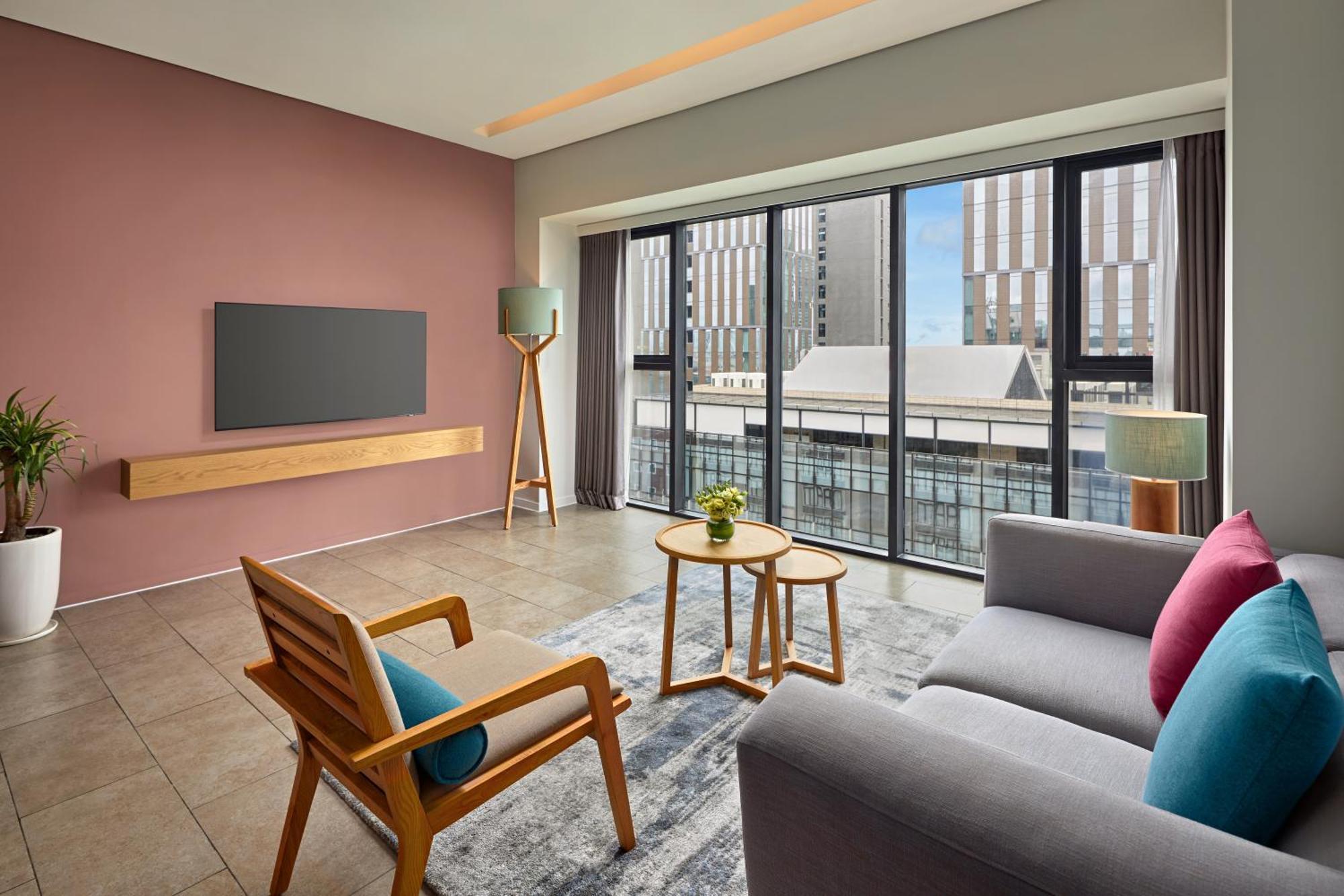 Novotel Living Saigon South Хошимин Экстерьер фото
